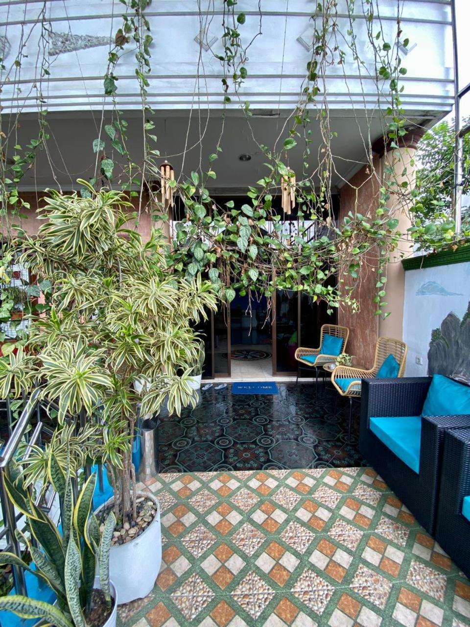 Mador Malang Dorm Hostel Exterior foto